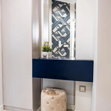 Апартамент Perfect Near Sea Garden *