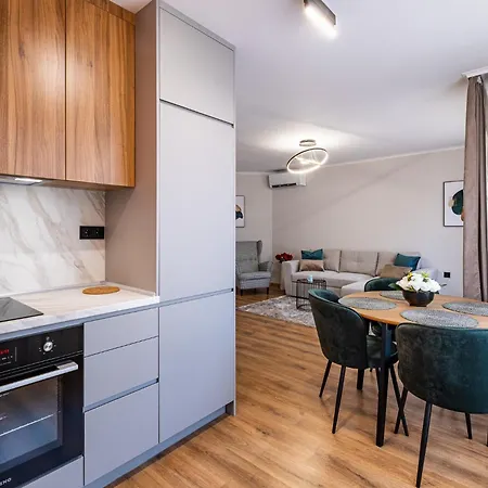 Апартамент Perfect Near Sea Garden