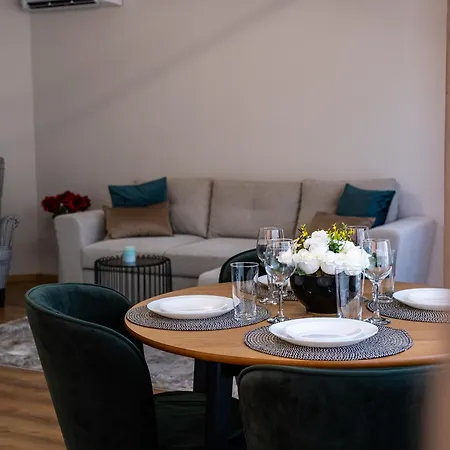 Perfect Near Sea Garden Апартамент Варна